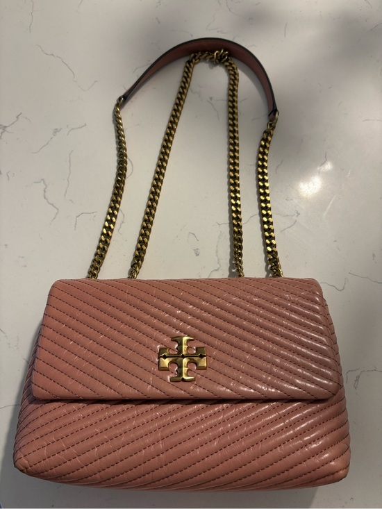 Tory Burch Handbags - EUC Tory Burch LG Kira in distressed leather